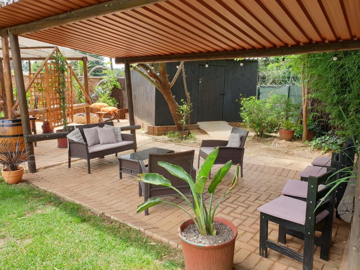 The Lazy Grape Guest Lodge & Spa Benoni Ngoại thất bức ảnh