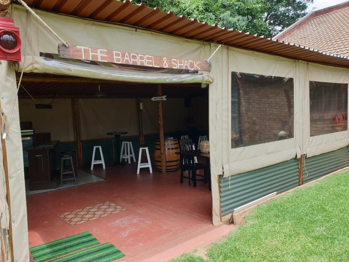 The Lazy Grape Guest Lodge & Spa Benoni Ngoại thất bức ảnh