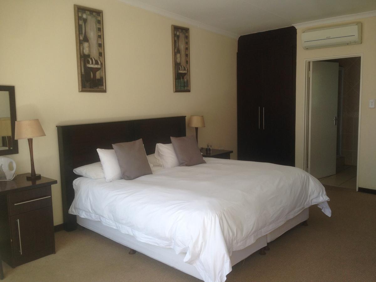 The Lazy Grape Guest Lodge & Spa Benoni Ngoại thất bức ảnh