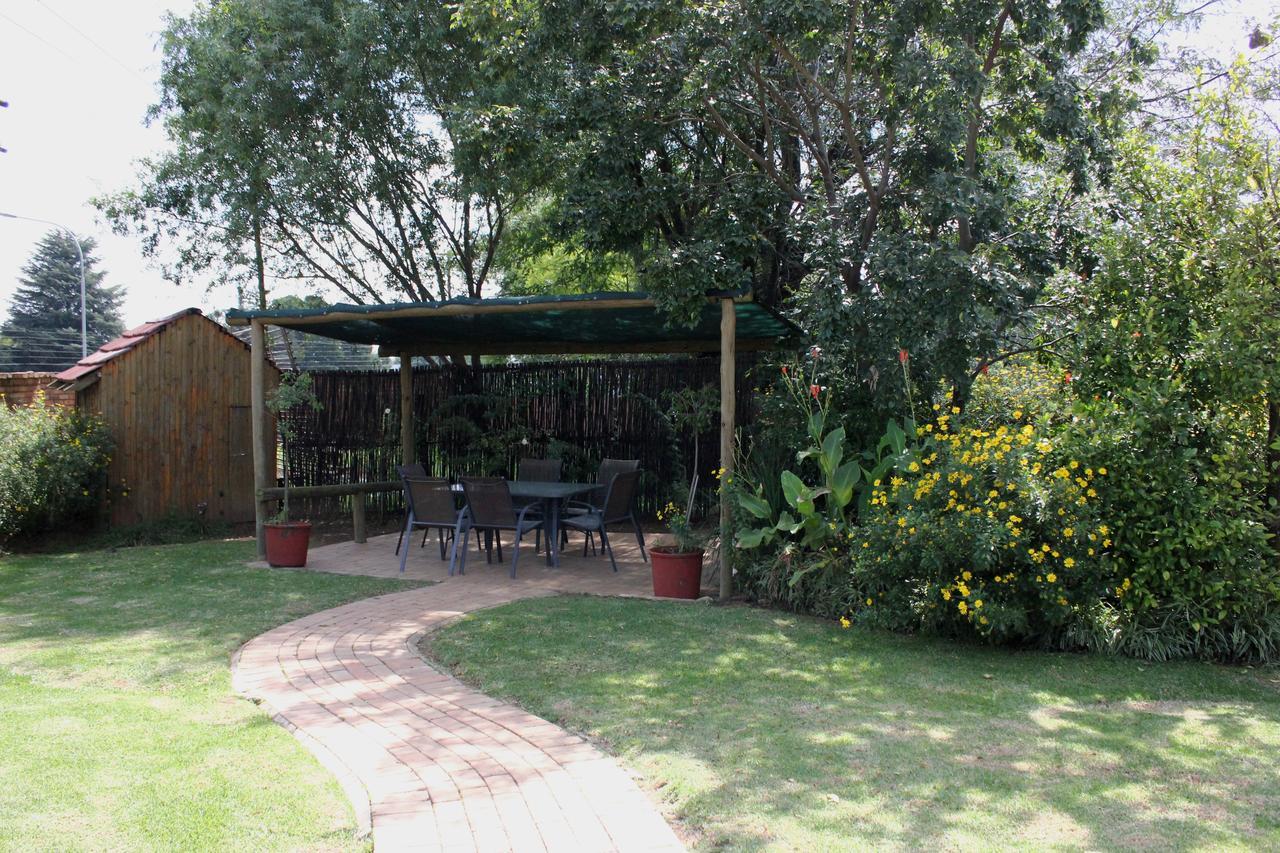 The Lazy Grape Guest Lodge & Spa Benoni Ngoại thất bức ảnh